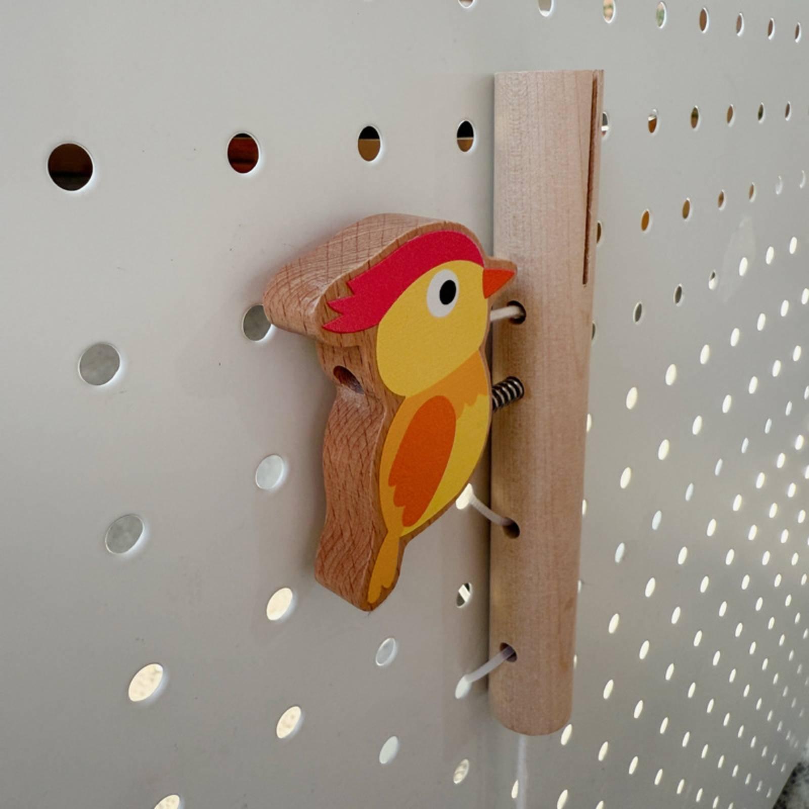 Montessori Wooden Busy Board Toddler - Деревянная развивающая доска с птичкой-стукачкой на